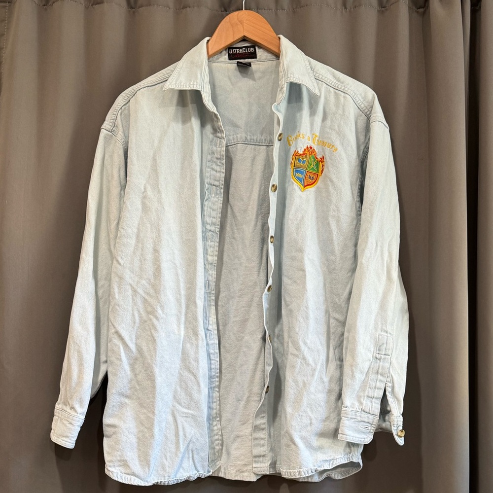 Books a Treasure Denim Cotton Button-down Shirt/Blouse Medium